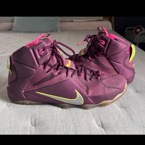 Nike LeBron 12 Double Helix Merlot Volt - Picture 1 of 12